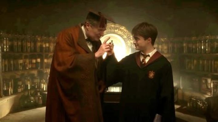 What does Ron drink in Professor Slughorn's office that has been poisoned?